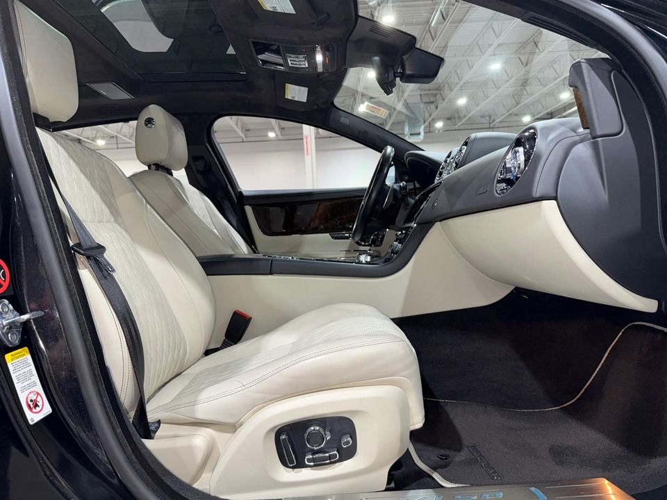 2019 Jaguar XJ