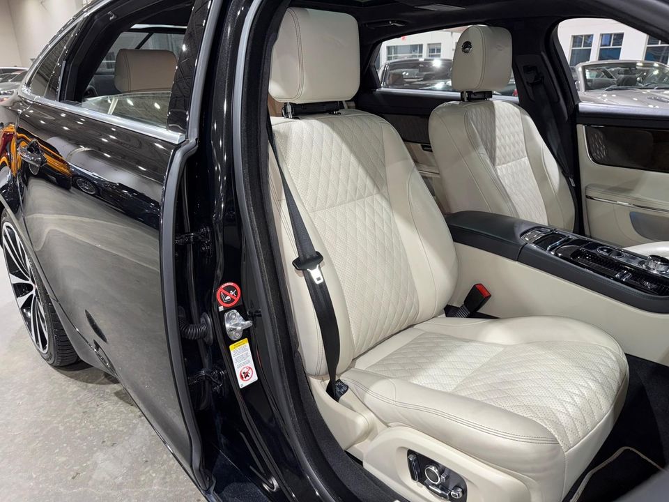 2019 Jaguar XJ