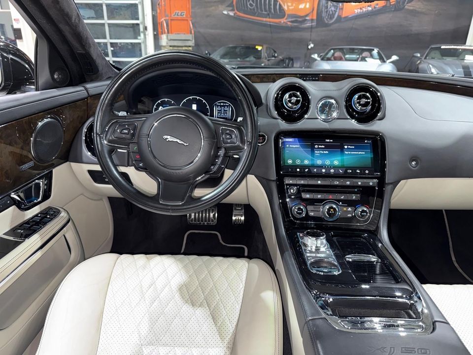 2019 Jaguar XJ