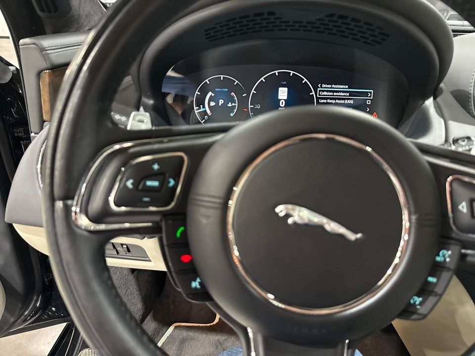 2019 Jaguar XJ