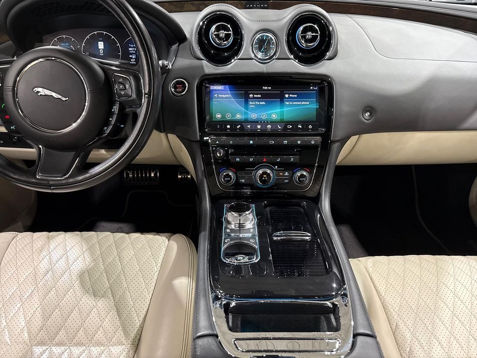 2019 Jaguar XJ