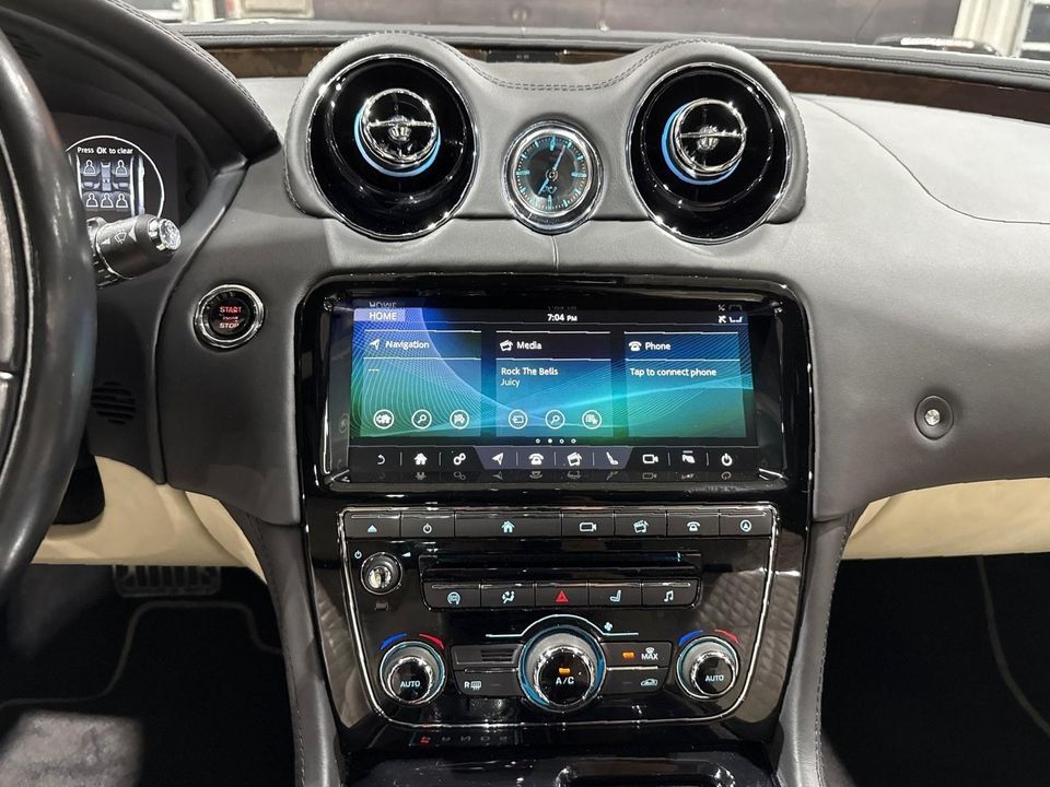 2019 Jaguar XJ