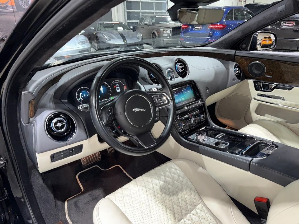 2019 Jaguar XJ