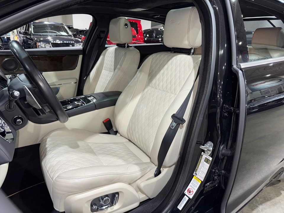 2019 Jaguar XJ