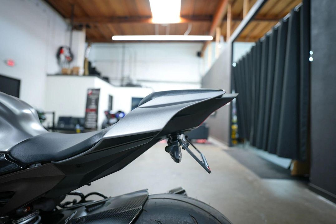 2016 Yamaha YZF-R1