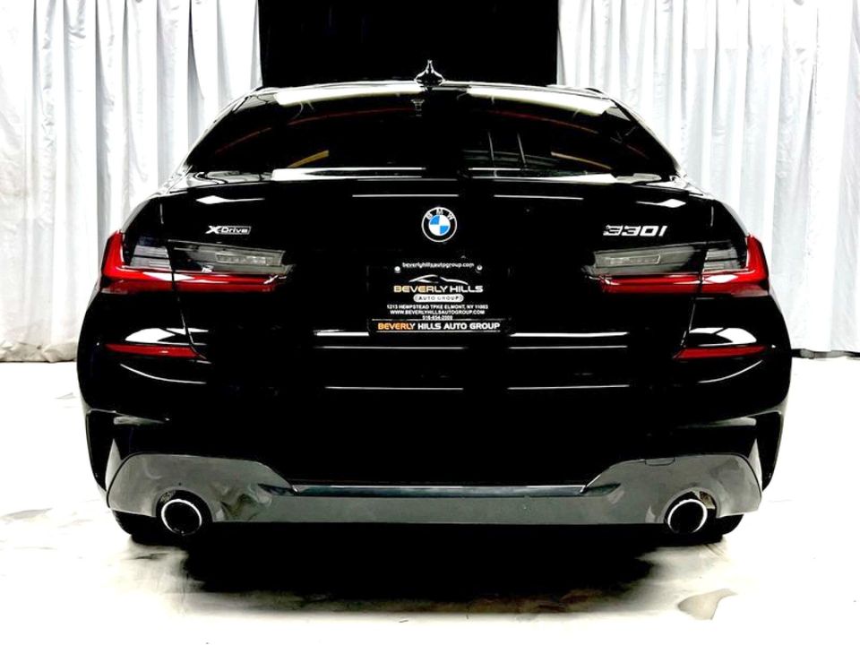 2022 BMW 330i xDrive