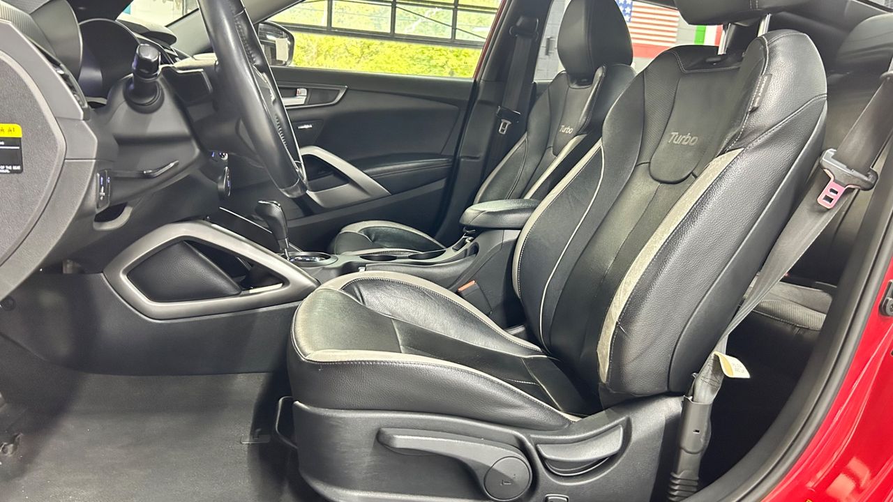 2015 Hyundai VELOSTER