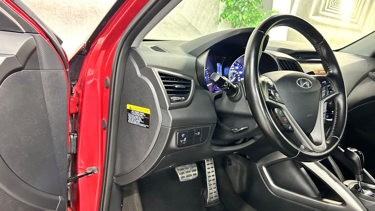 2015 Hyundai VELOSTER