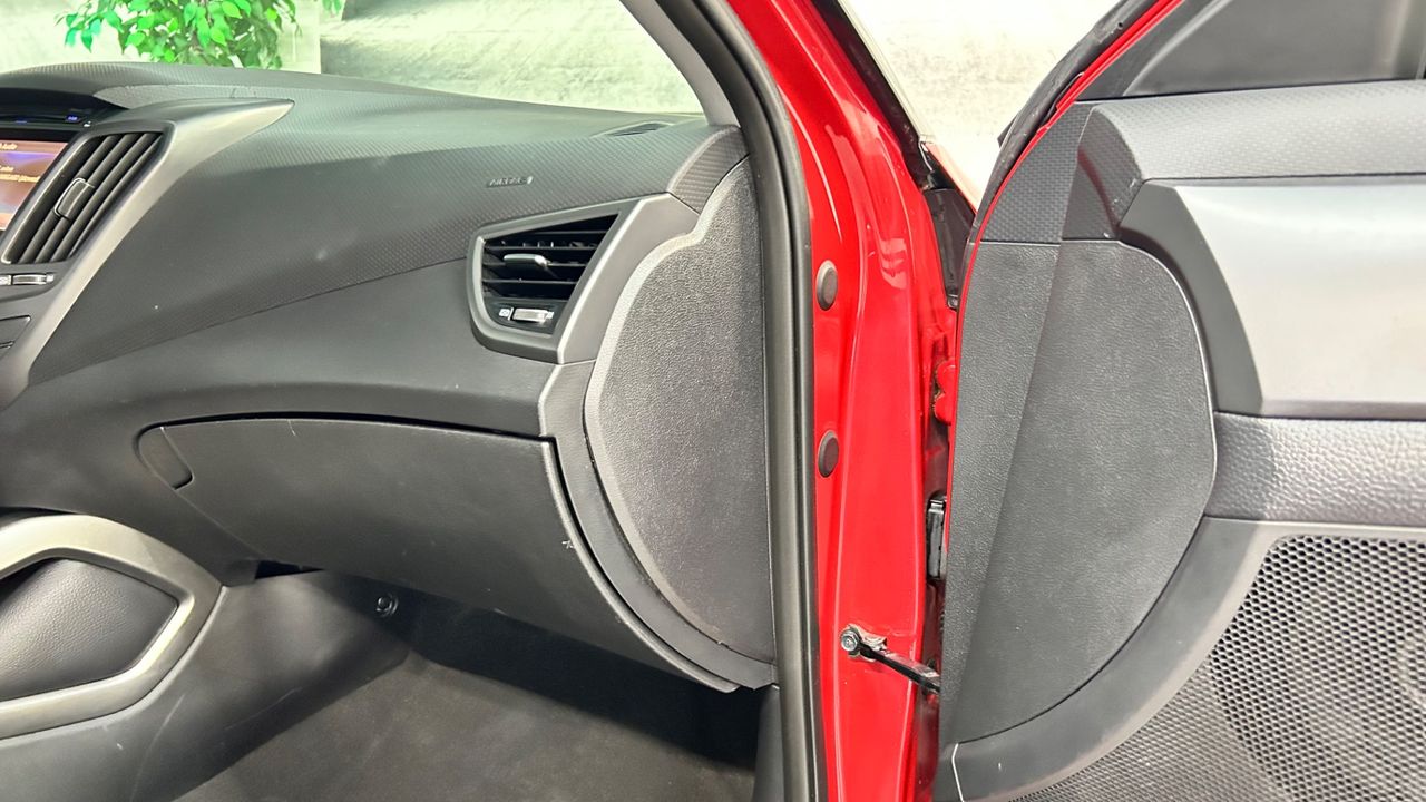 2015 Hyundai VELOSTER