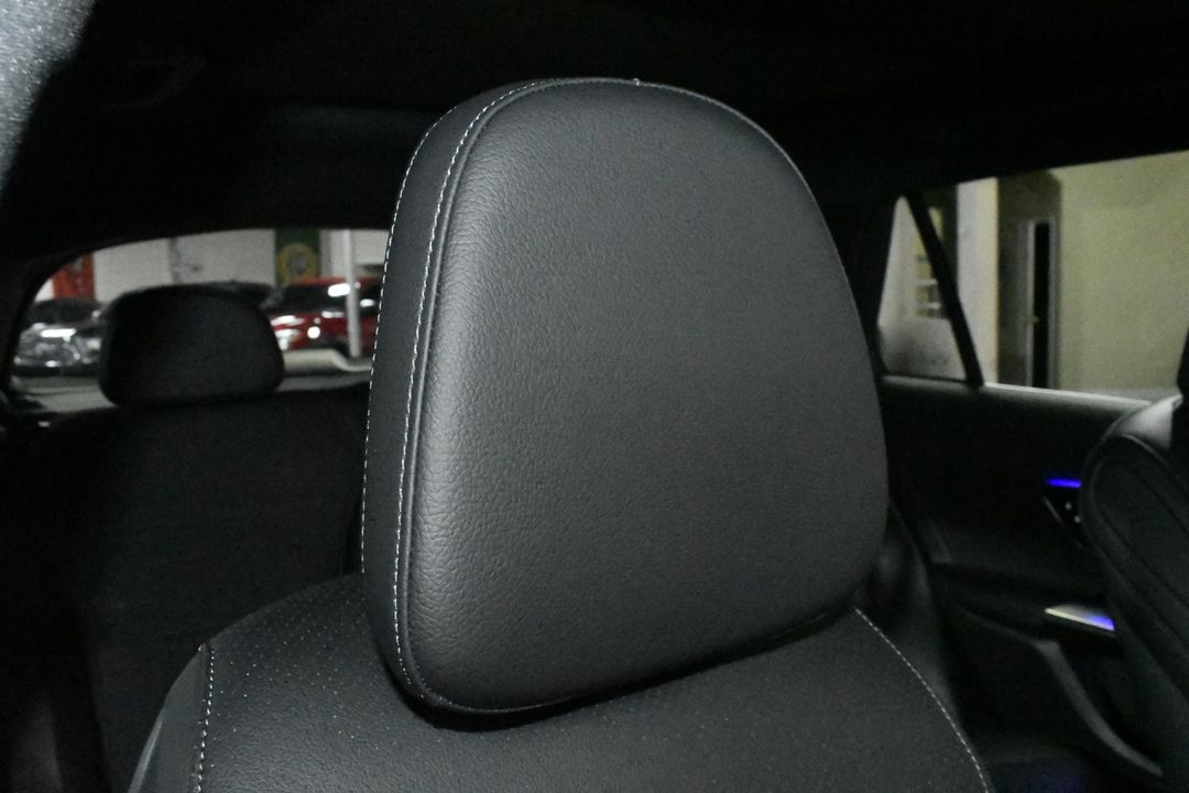 2025 Mercedes-Benz GLC