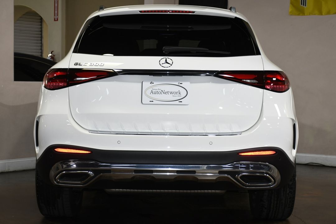 2025 Mercedes-Benz GLC