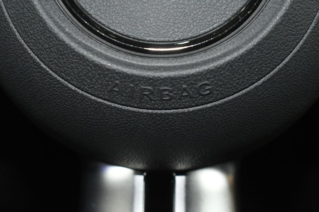 2025 Mercedes-Benz GLC