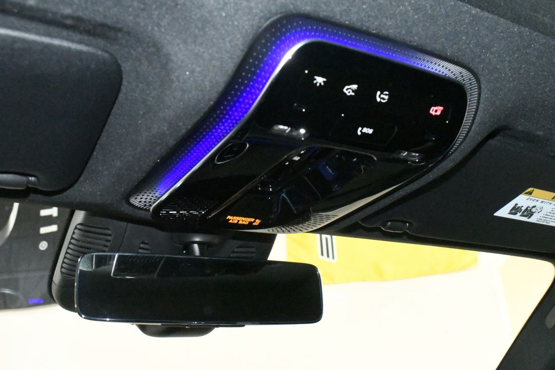 2025 Mercedes-Benz GLC