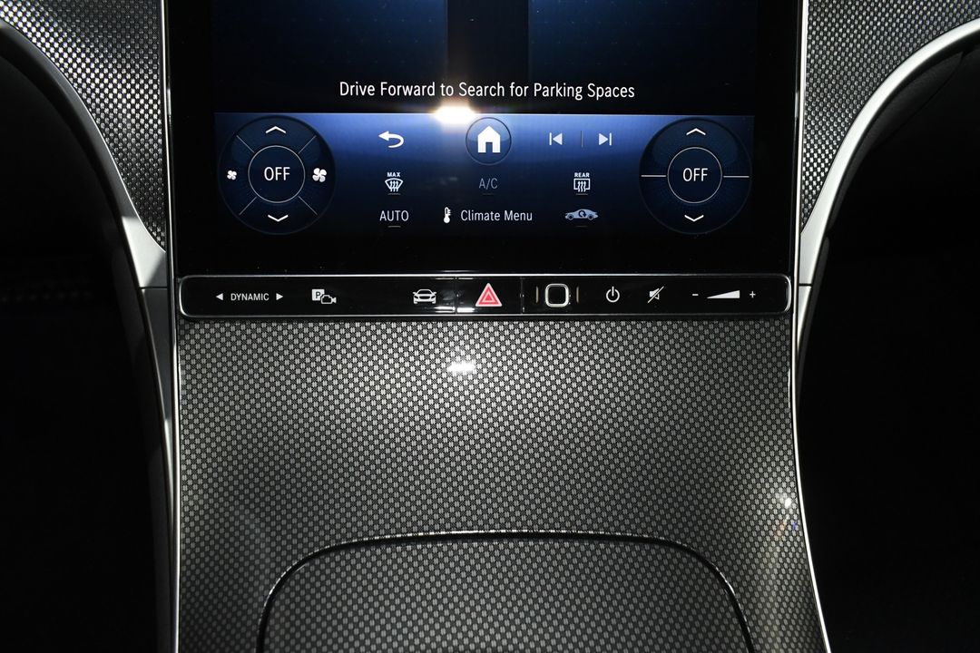 2025 Mercedes-Benz GLC