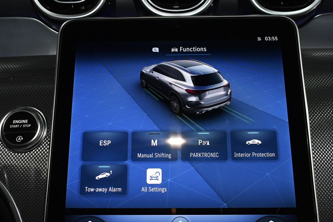 2025 Mercedes-Benz GLC