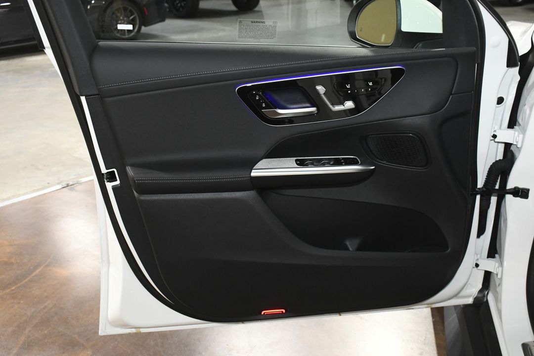 2025 Mercedes-Benz GLC