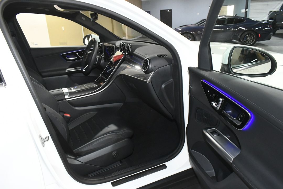 2025 Mercedes-Benz GLC