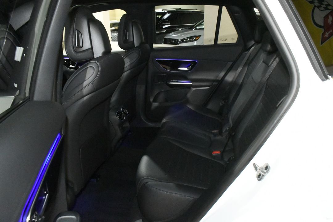 2025 Mercedes-Benz GLC