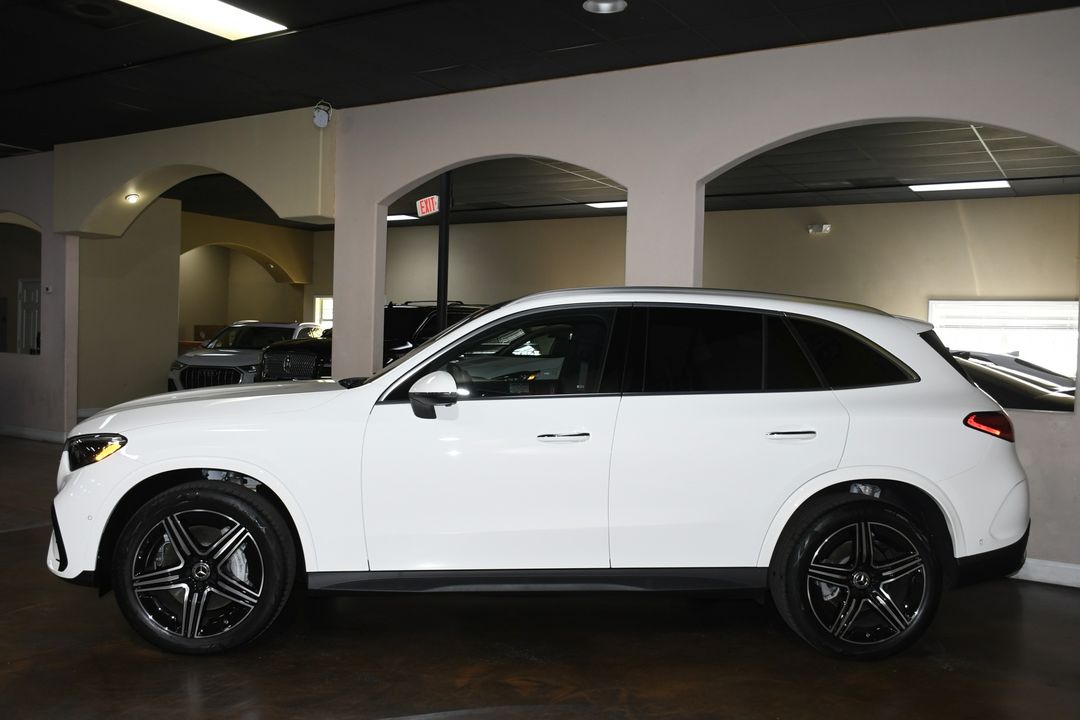 2025 Mercedes-Benz GLC