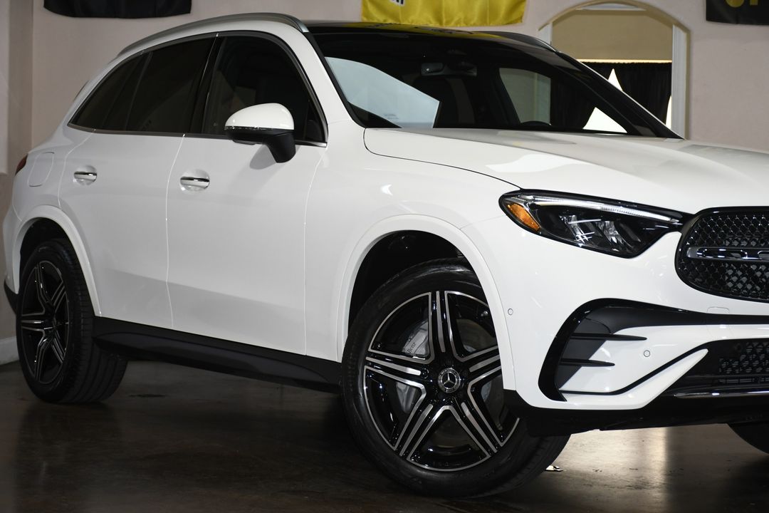 2025 Mercedes-Benz GLC