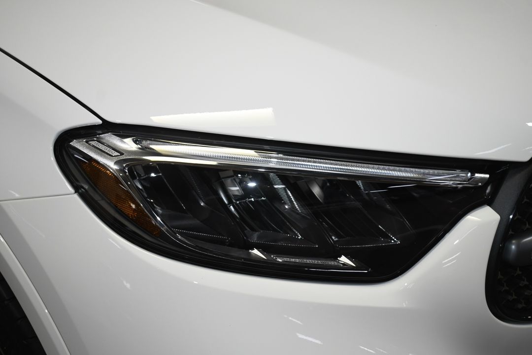 2025 Mercedes-Benz GLC