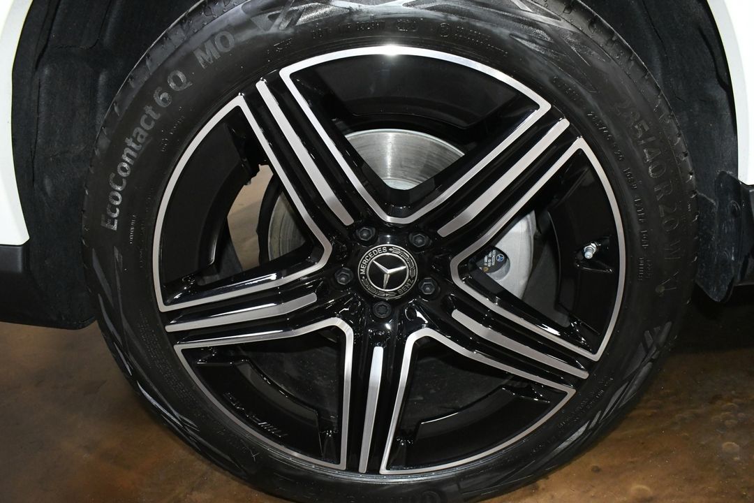 2025 Mercedes-Benz GLC