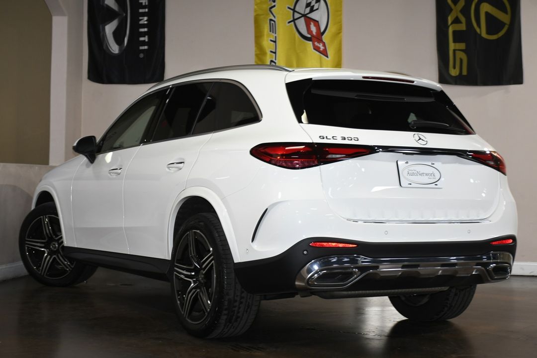 2025 Mercedes-Benz GLC