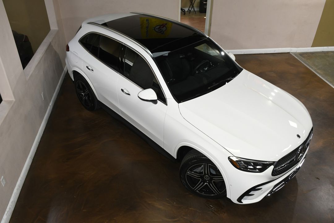 2025 Mercedes-Benz GLC