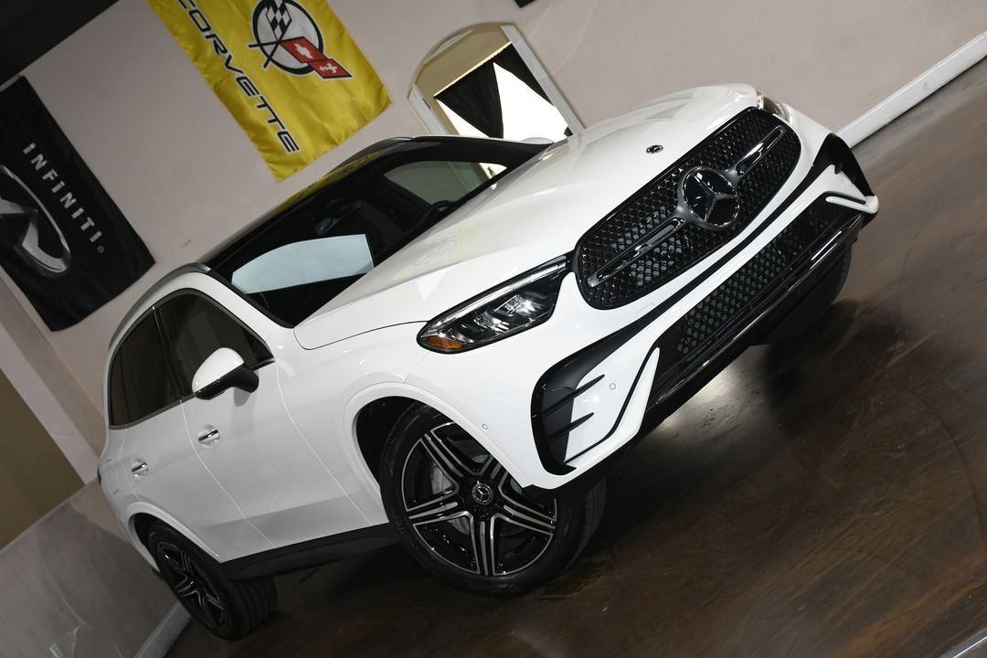 2025 Mercedes-Benz GLC