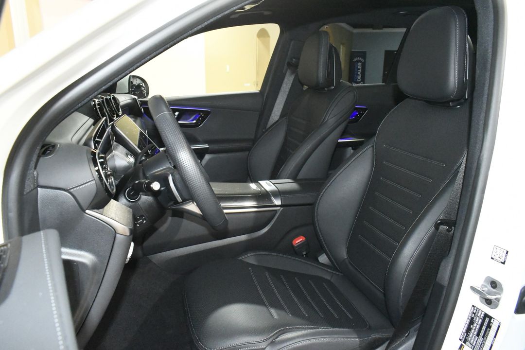 2025 Mercedes-Benz GLC