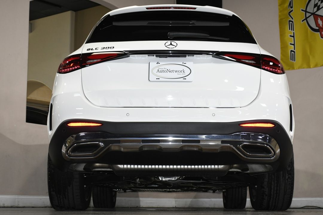 2025 Mercedes-Benz GLC