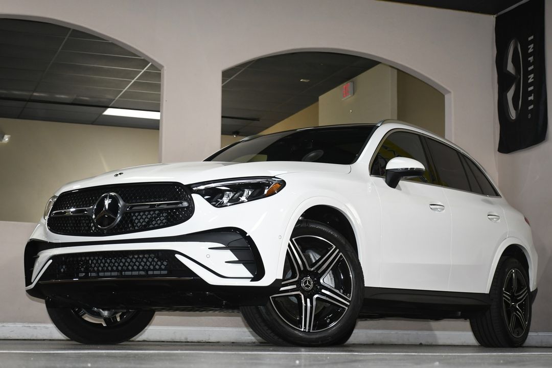 2025 Mercedes-Benz GLC