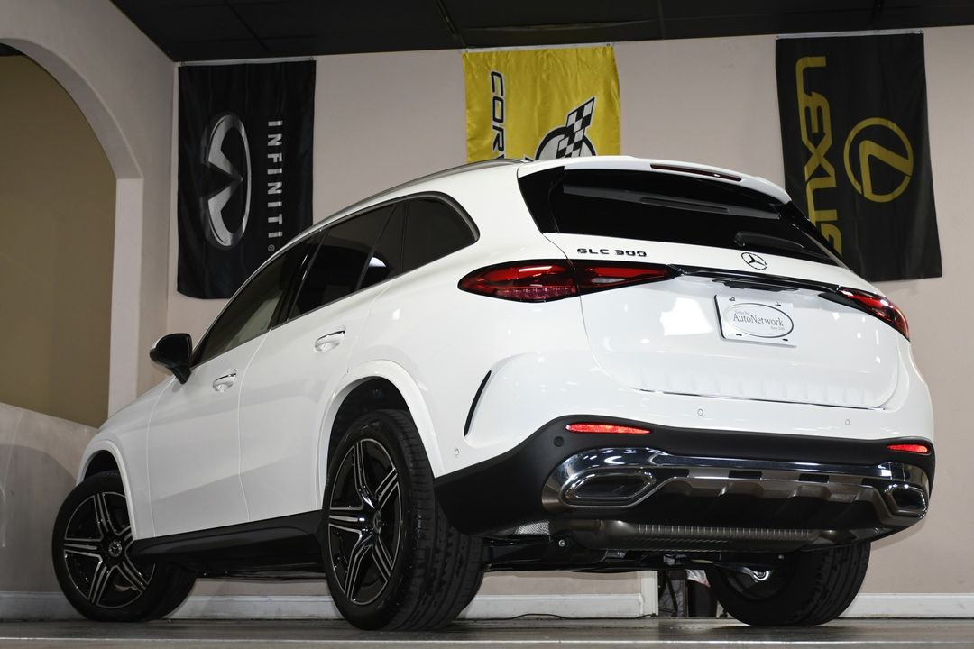 2025 Mercedes-Benz GLC