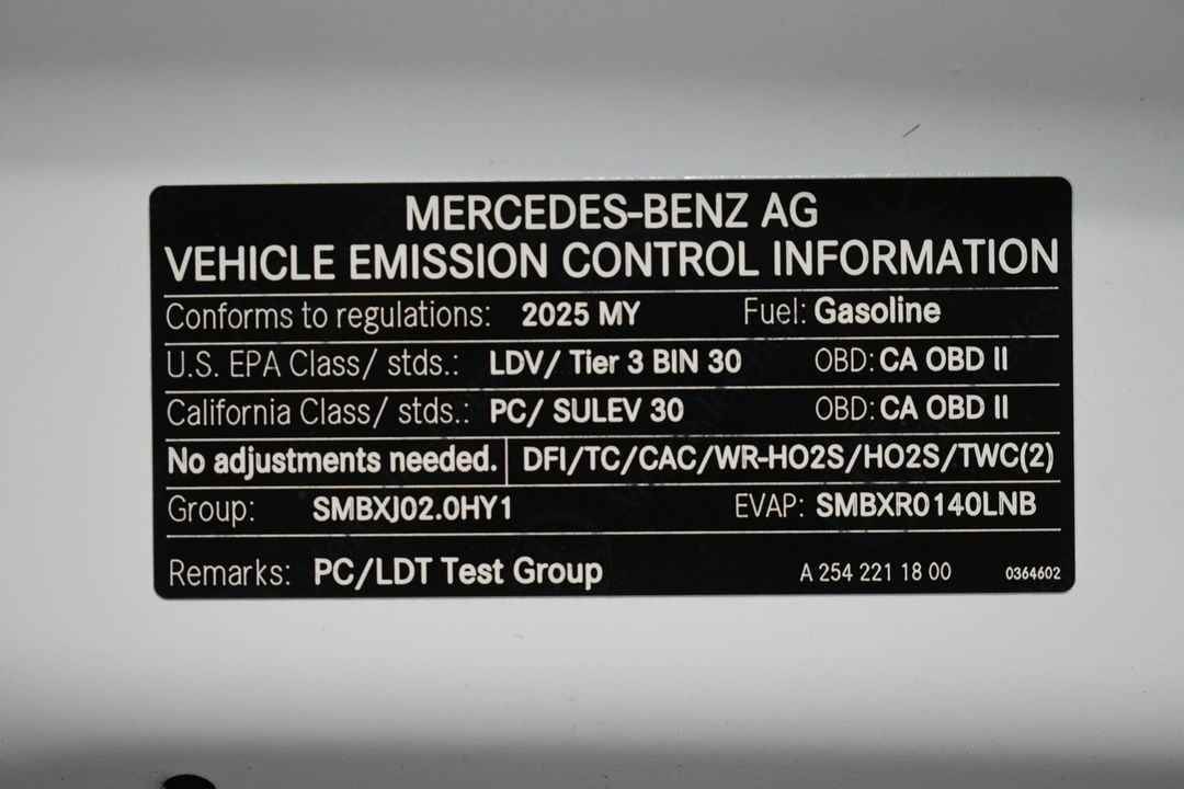 2025 Mercedes-Benz GLC