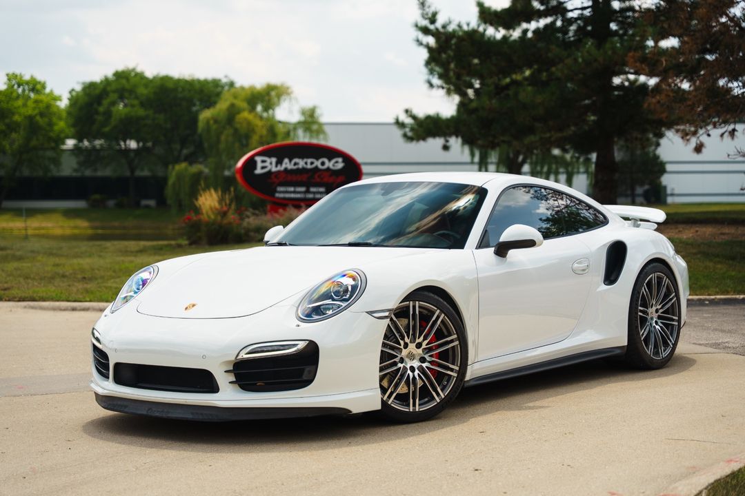 2015 PORSCHE 911