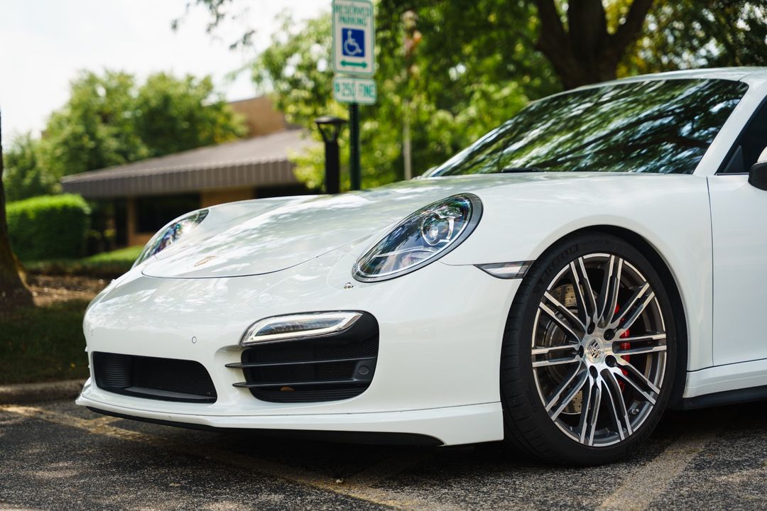2015 PORSCHE 911