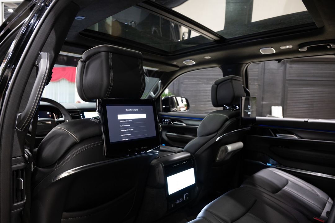 2024 Jeep Grand Wagoneer