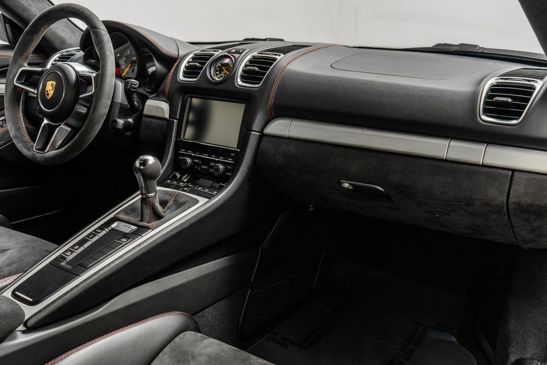 2016 Porsche Cayman