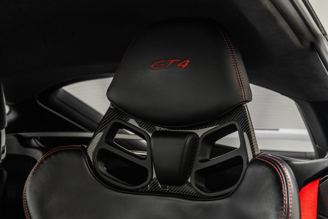 2016 Porsche Cayman