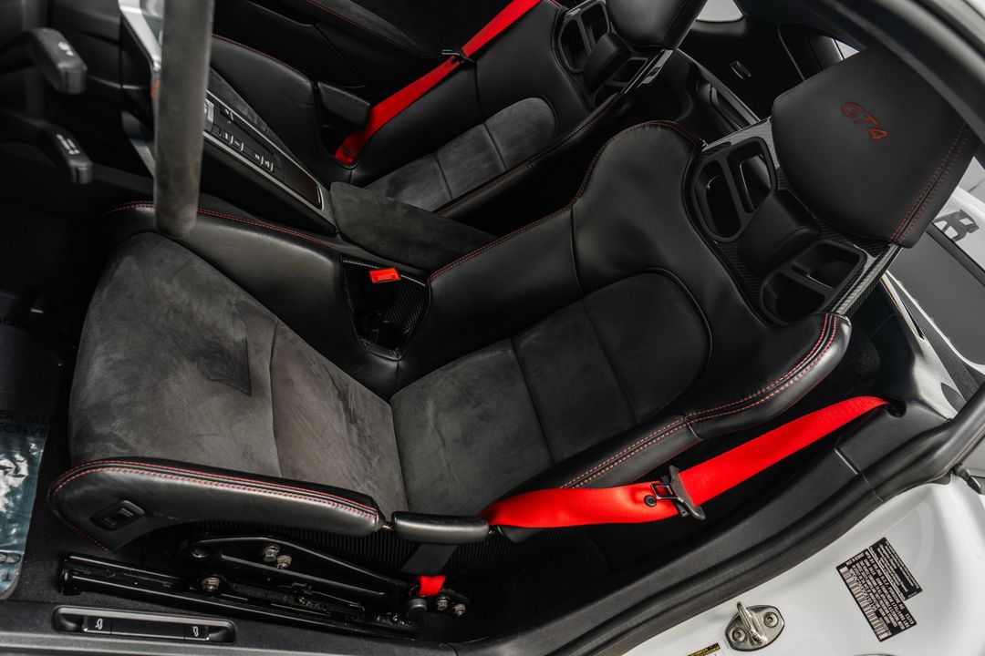 2016 Porsche Cayman