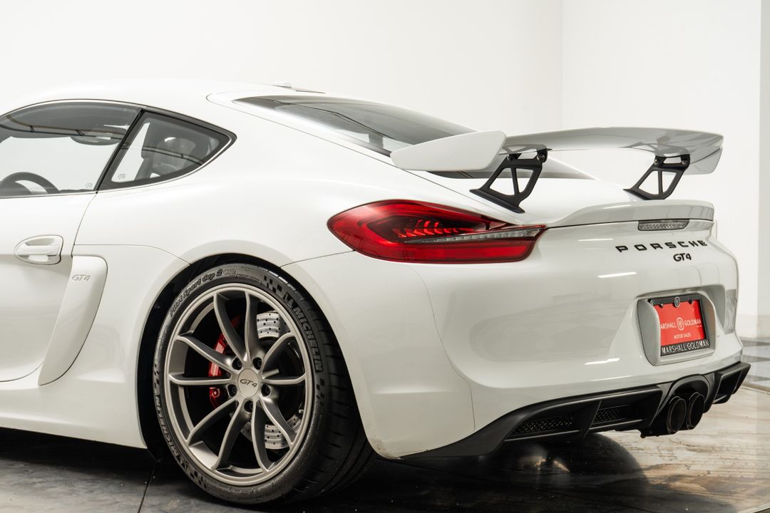 2016 Porsche Cayman