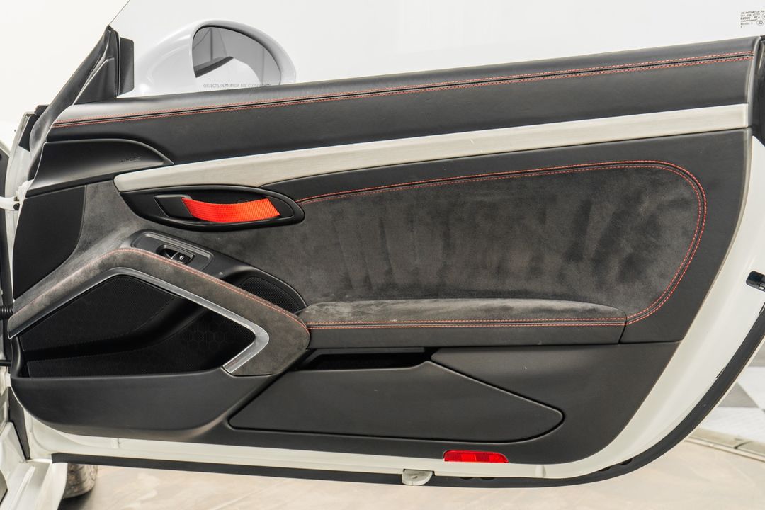 2016 Porsche Cayman