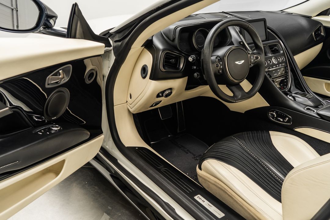 2019 Aston Martin DB11