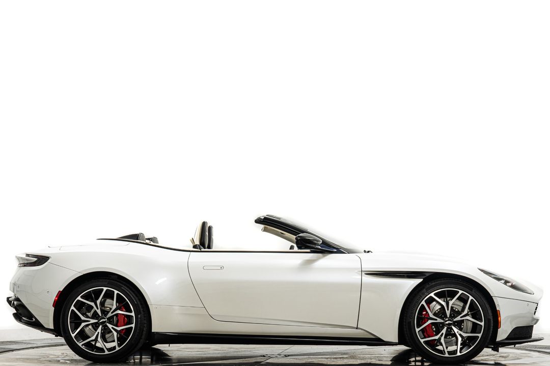 2019 Aston Martin DB11