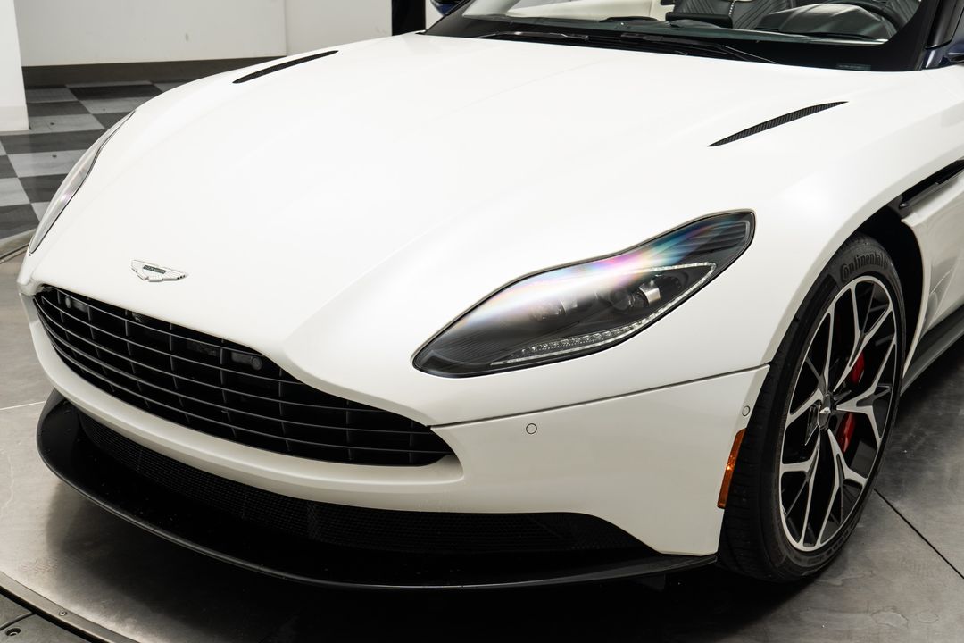 2019 Aston Martin DB11