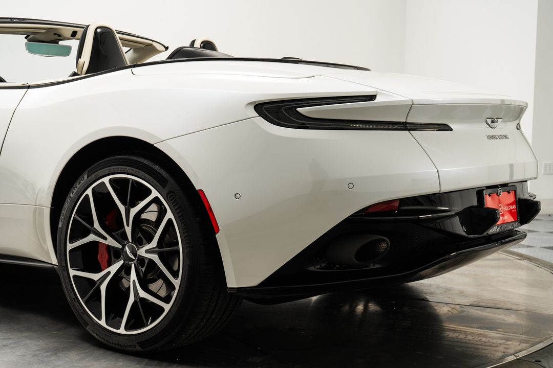 2019 Aston Martin DB11