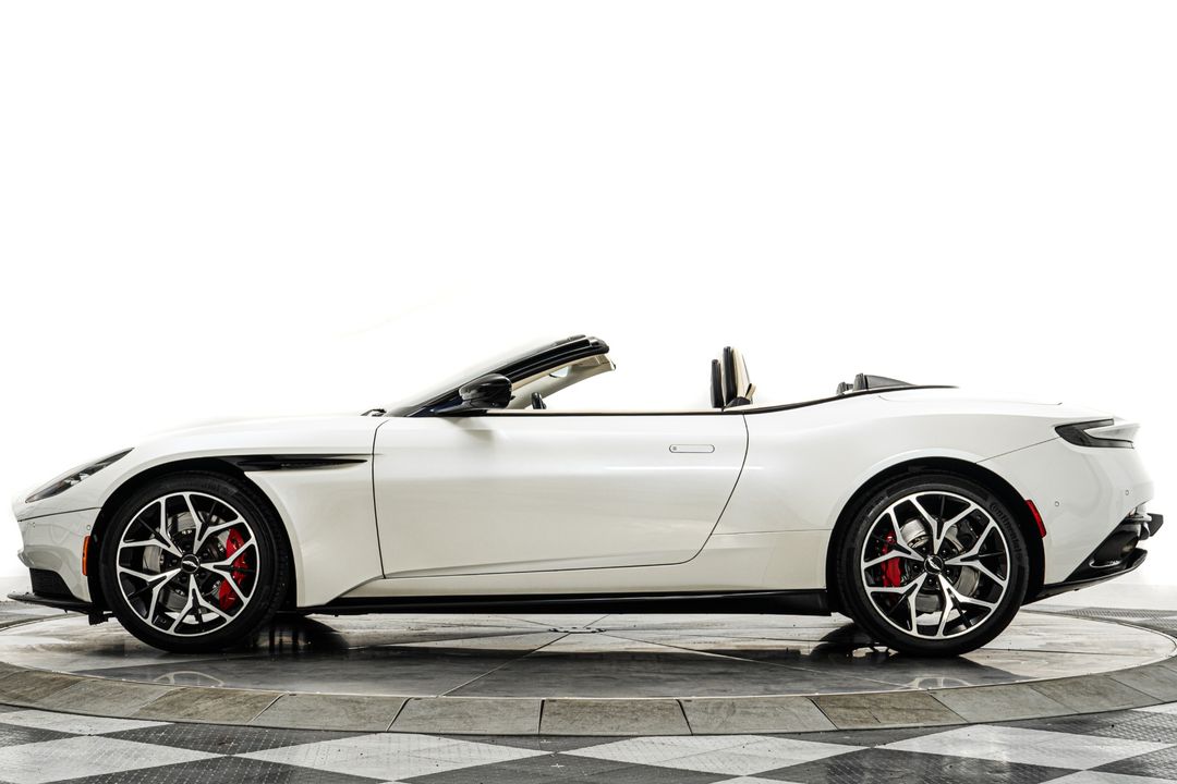 2019 Aston Martin DB11