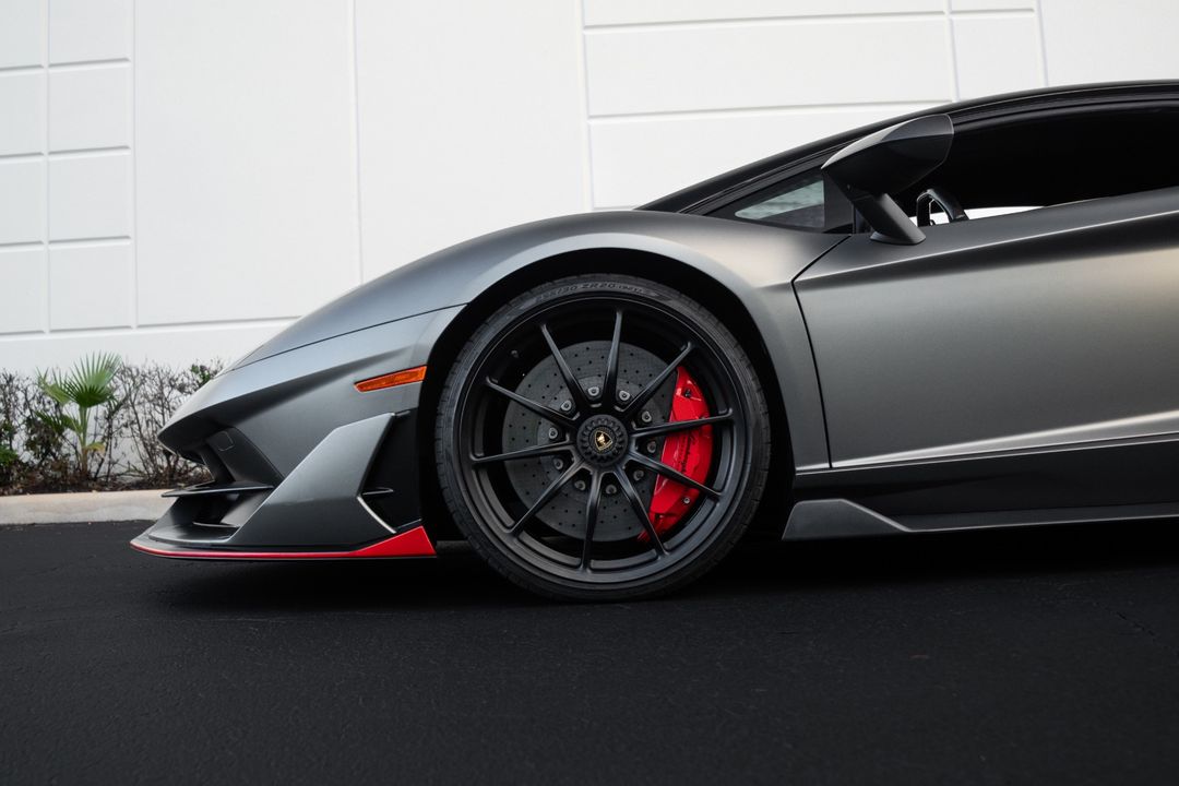 2019 Lamborghini Aventador
