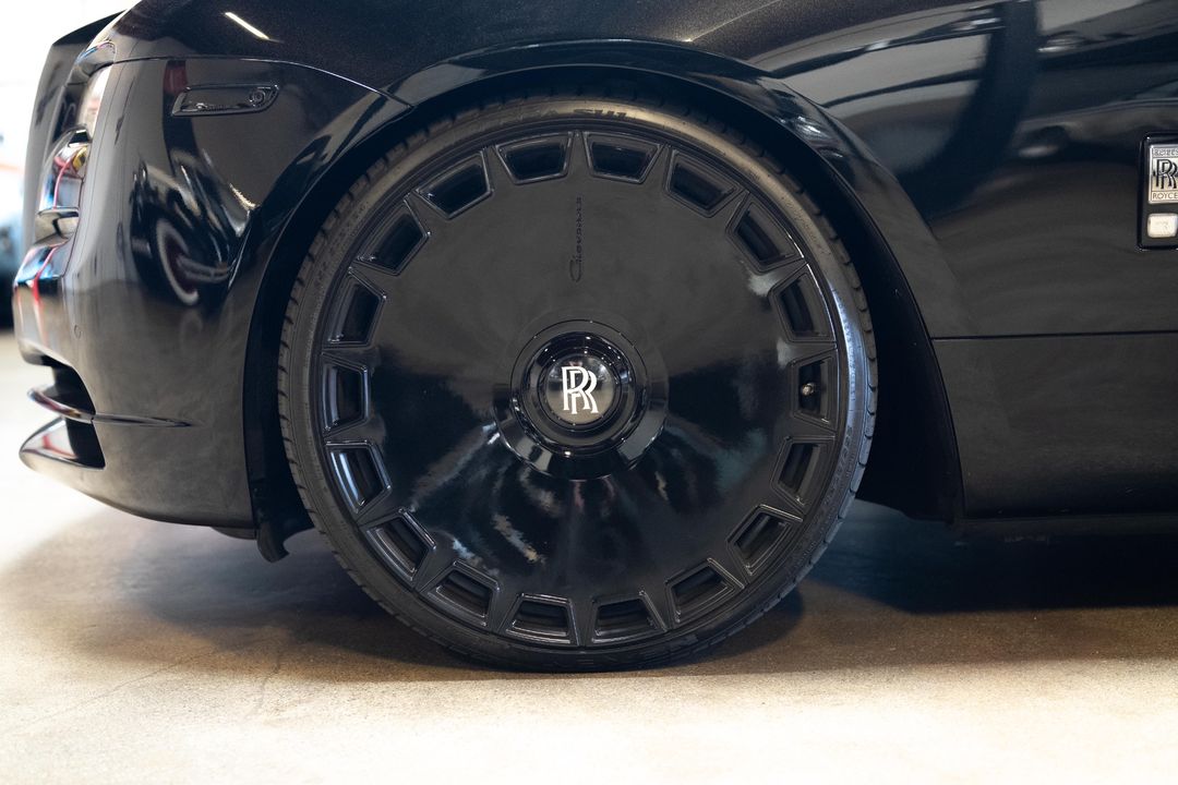 2020 Rolls-Royce Black Badge Dawn