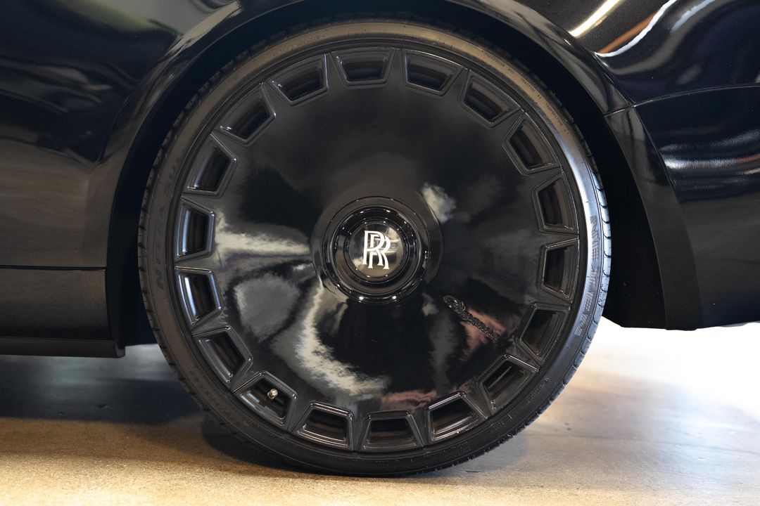 2020 Rolls-Royce Black Badge Dawn